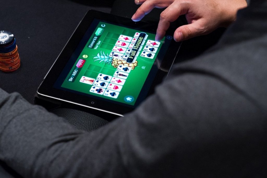 Online casino poker